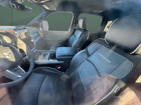 Used 2025 RAM 3500 Laramie image 10