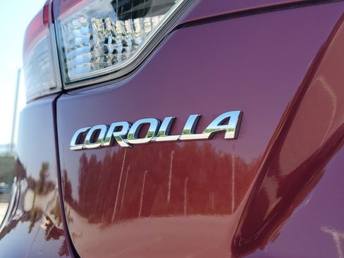 Certified 2022 Toyota Corolla LE FWD image 8