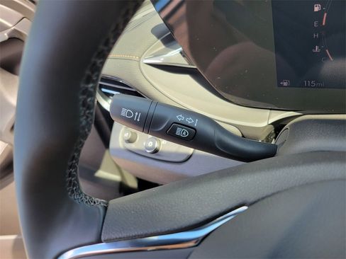 New 2025 Buick Envista Avenir image 19