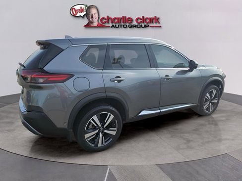 Certified 2023 Nissan Rogue SL w/ SL Premium Package image 6