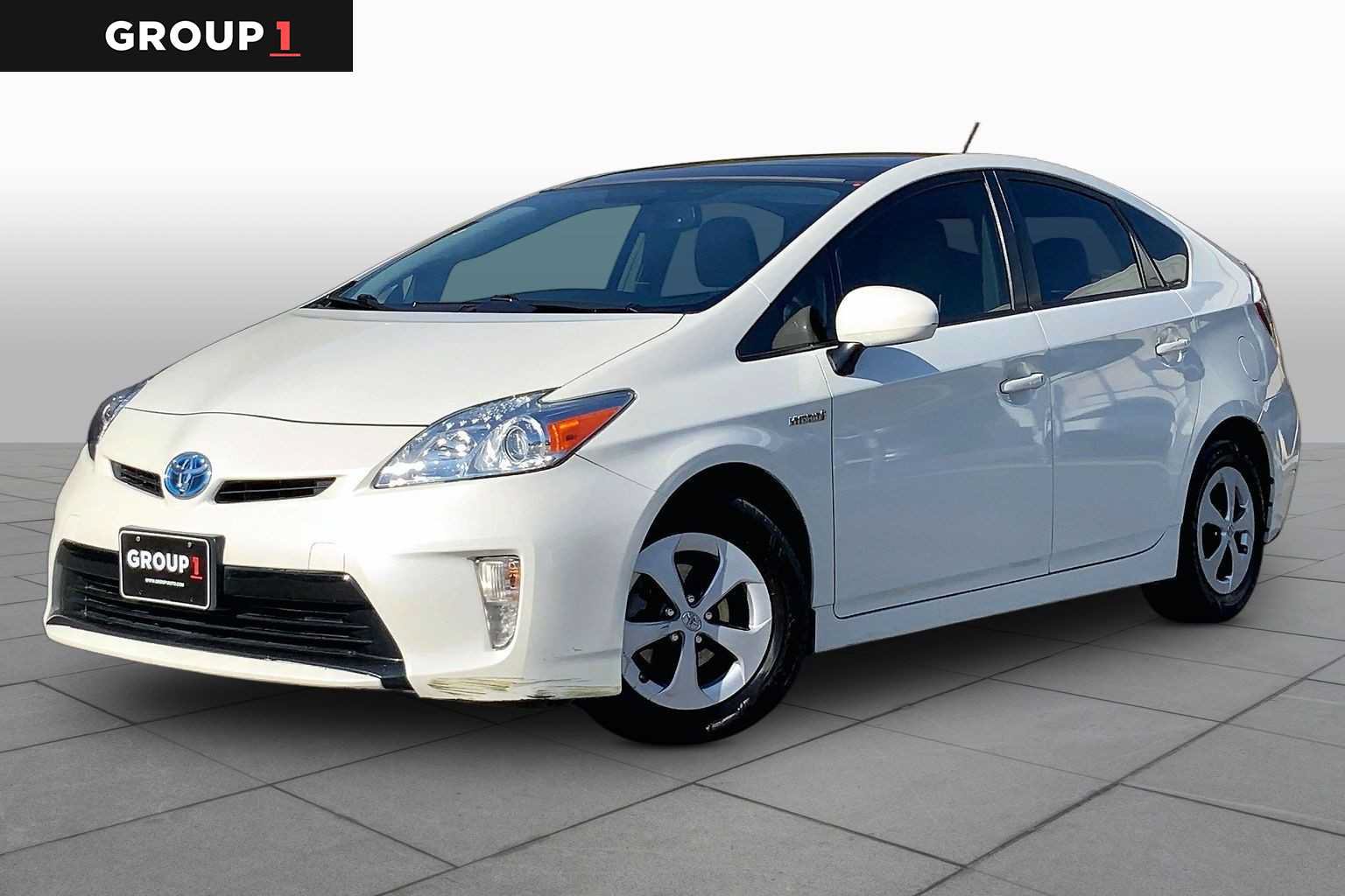 Used 2014 Toyota Prius Four w/ Solar Roof Package FWD image 1
