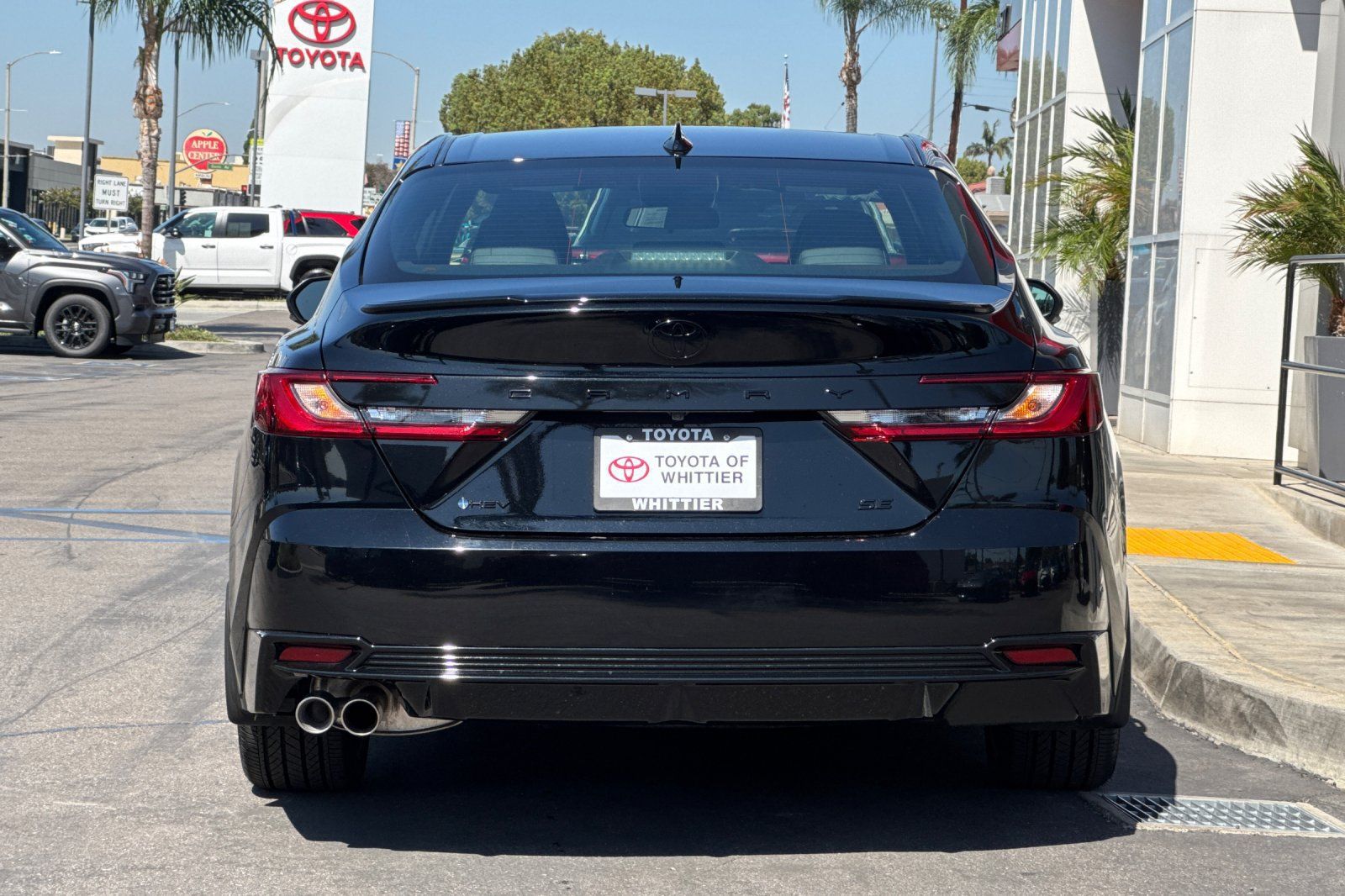 Used 2026 Toyota Camry Hybrid FWD image 6