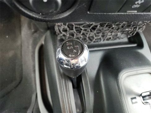 Used 2018 Jeep Wrangler Unlimited Sport S image 25