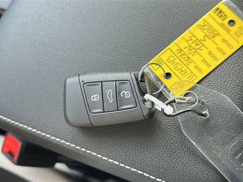 New 2026 Volkswagen Taos S image 24