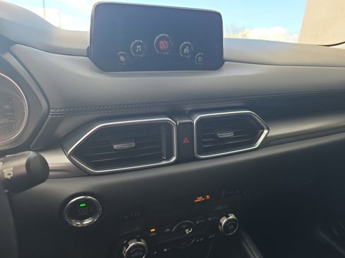 Used 2017 MAZDA CX-5 Touring w/ Preferred Equipment Package image 18