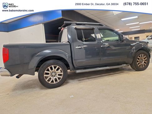 Used 2012 Nissan Frontier SL w/ Moonroof Pkg image 14