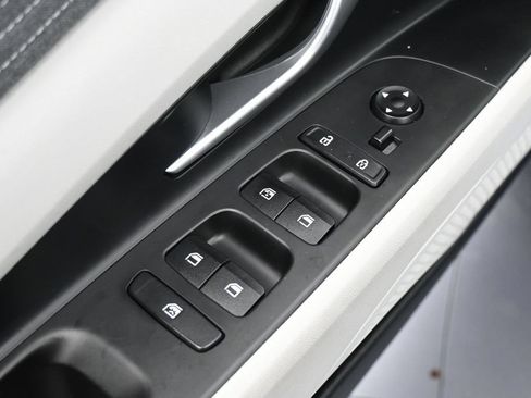 Used 2023 Hyundai Elantra Limited FWD image 14