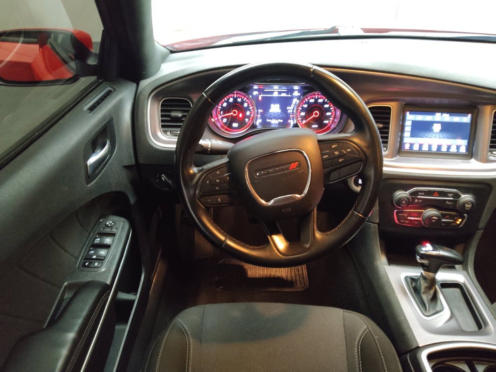 Used 2022 Dodge Charger SXT RWD image 22