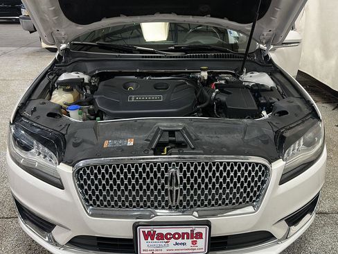 Used 2017 Lincoln MKZ Reserve AWD/4WD image 13
