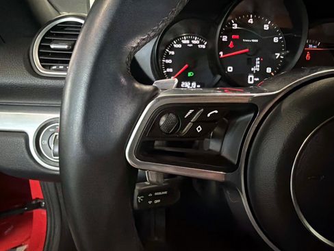 Used 2017 Porsche 718 Boxster RWD image 22
