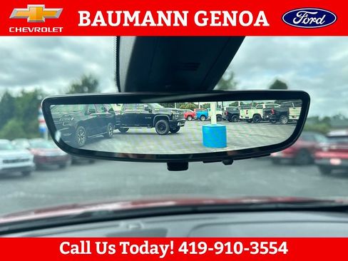 Used 2023 Chevrolet Traverse RS AWD/4WD image 36