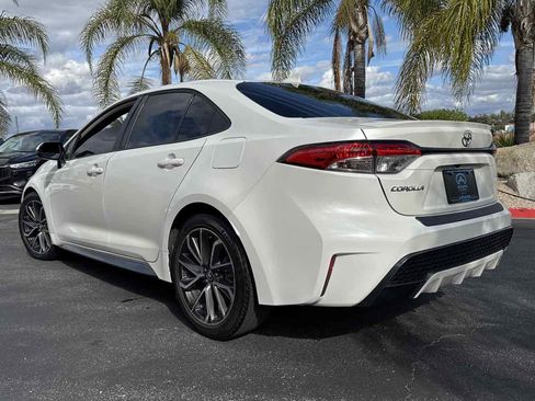 Used 2020 Toyota Corolla SE FWD image 5