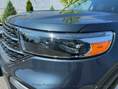 Used 2023 Ford Explorer XLT w/ Equipment Group 202A AWD/4WD image 8