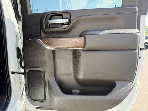 Used 2022 GMC Sierra 3500 Denali w/ Denali Ultimate Package image 41