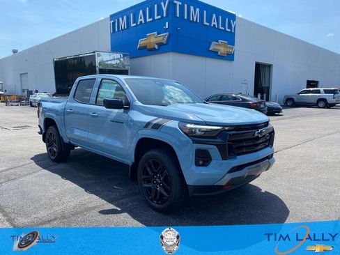 New 2025 Chevrolet Colorado Z71 w/ Z71 Convenience Package 2 image 1