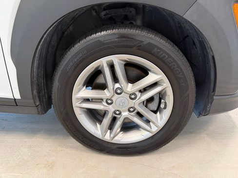Used 2021 Hyundai Kona SE w/ Cargo Package AWD/4WD image 33