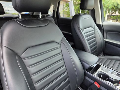 Used 2019 Ford Edge SEL w/ Equipment Group 201A AWD/4WD image 37