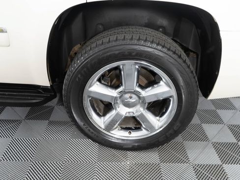 Used 2013 Chevrolet Tahoe LTZ AWD/4WD image 27