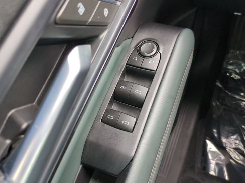 Used 2026 GMC Terrain AT4 w/ Convenience Package III AWD/4WD image 19