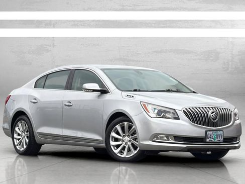 Used 2015 Buick LaCrosse Leather image 2