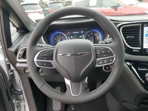 New 2026 Chrysler Voyager LX FWD image 15