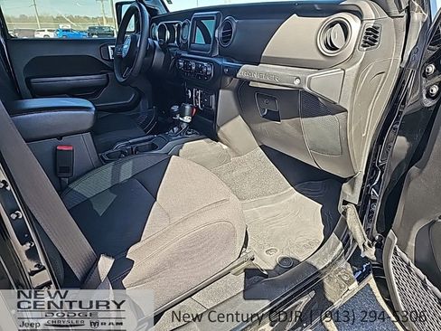 Used 2023 Jeep Wrangler Sport S image 25