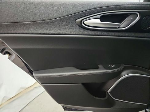 Used 2018 Alfa Romeo Giulia AWD image 24