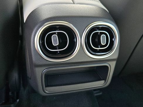 New 2026 Mercedes-Benz C 300 4MATIC Sedan image 33