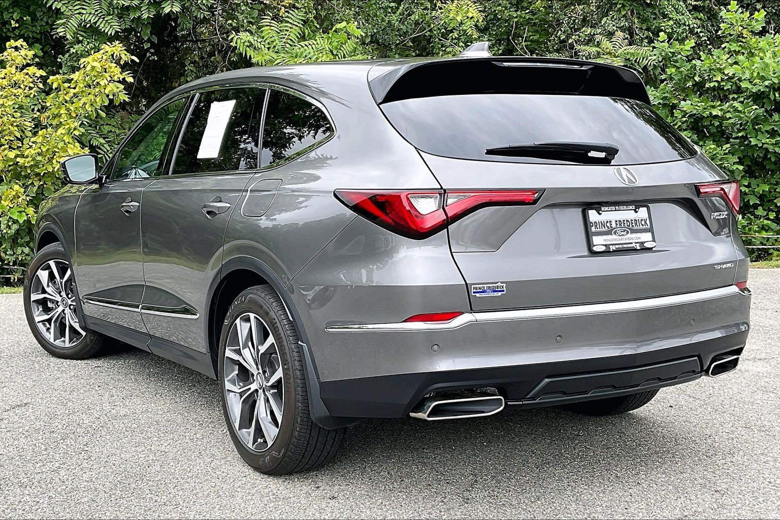 Used 2024 Acura MDX w/ Technology Package AWD/4WD image 12