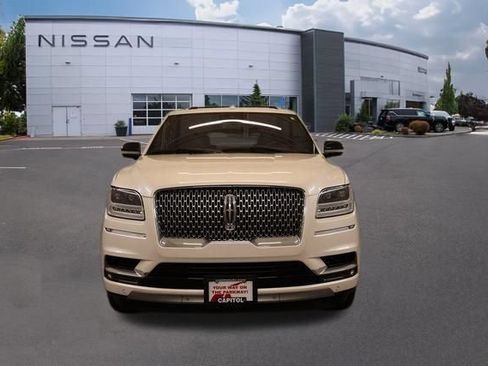 Used 2019 Lincoln Navigator Reserve w/ Cargo Package AWD/4WD image 7