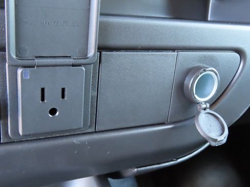 New 2025 Chevrolet Express 2500 Work Van w/ Safety Package image 11