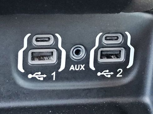 Used 2019 RAM 1500 Laramie image 20