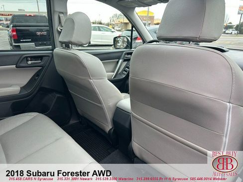Used 2018 Subaru Forester 2.5i Limited image 5