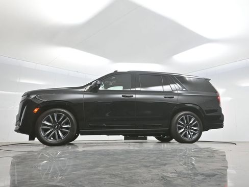Used 2024 Cadillac Escalade Sport w/ Touring Package AWD/4WD image 7