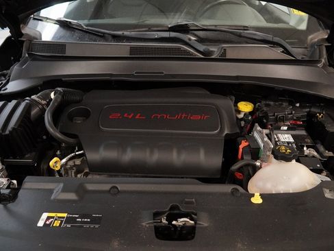 Used 2018 Jeep Compass Limited w/ Navigation Group image 18