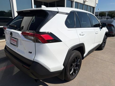Used 2024 Toyota RAV4 LE FWD image 7