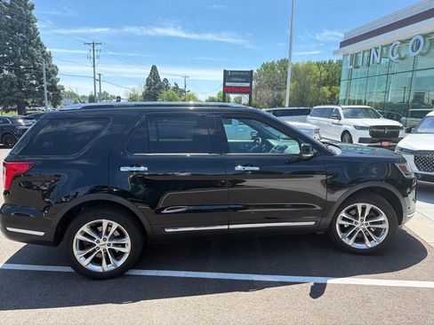Used 2018 Ford Explorer Limited w/ Equipment Group 301A AWD/4WD image 6