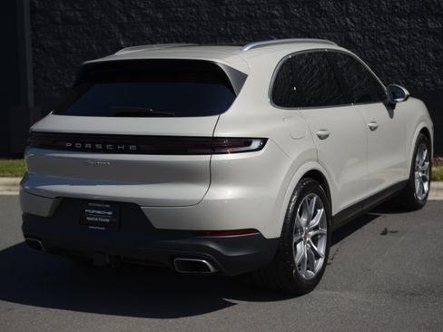 Certified 2026 Porsche Cayenne AWD/4WD image 7