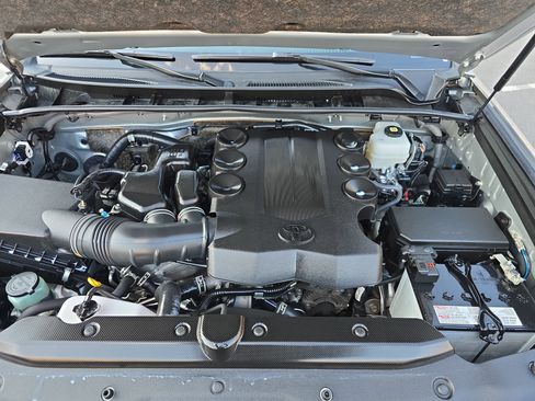 Certified 2024 Toyota 4Runner SR5 image 33