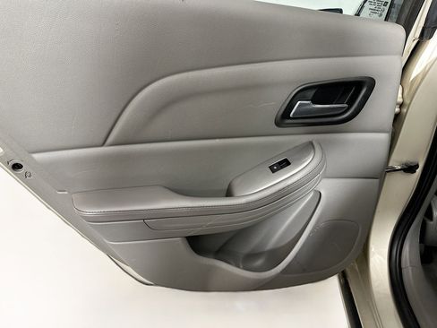 Used 2016 Chevrolet Malibu LS w/ Protection Package FWD image 23