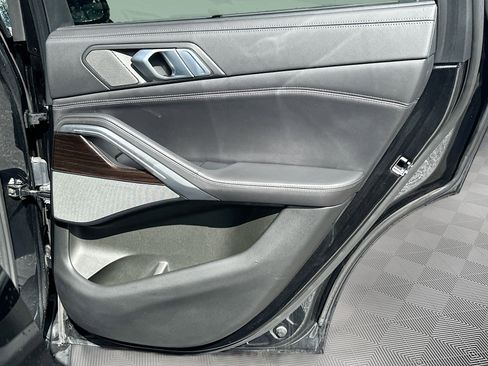 Used 2021 BMW X6 sDrive40i w/ Executive Package image 33