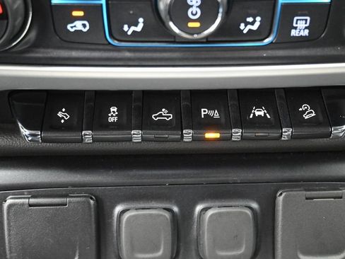 Used 2018 GMC Sierra 1500 SLT AWD/4WD image 28