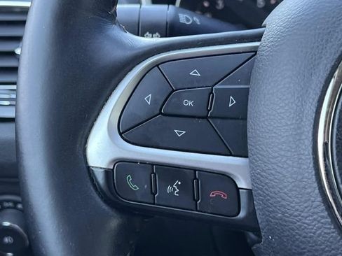Used 2019 Jeep Compass Limited AWD/4WD image 25