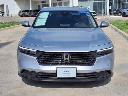 Certified 2025 Honda Accord LX image 2