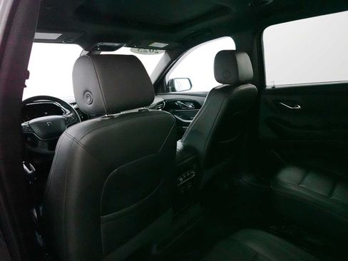 Used 2023 Chevrolet Traverse RS AWD/4WD image 29