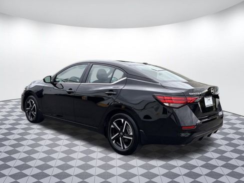 Used 2025 Nissan Sentra SV w/ All-Weather Package FWD image 5