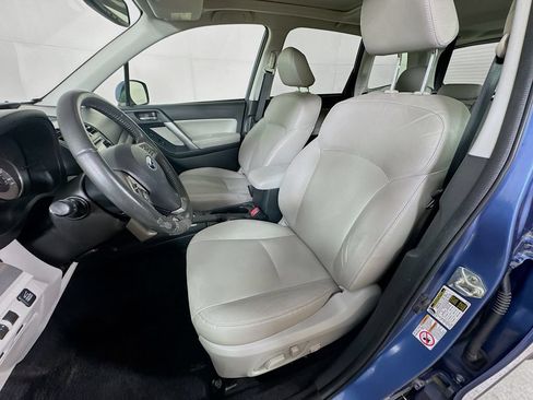 Used 2015 Subaru Forester 2.5i Limited AWD/4WD image 24