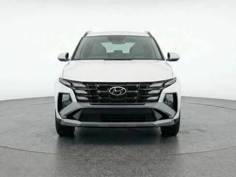 Used 2025 Hyundai Tucson SEL image 2