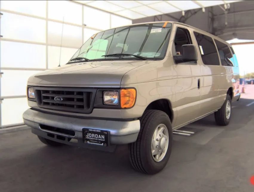 Used 2007 Ford E-350 and Econoline 350 XL RWD image 1