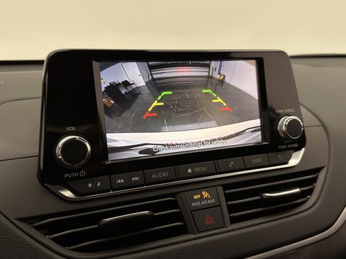 Used 2024 Nissan Altima 2.5 S image 16